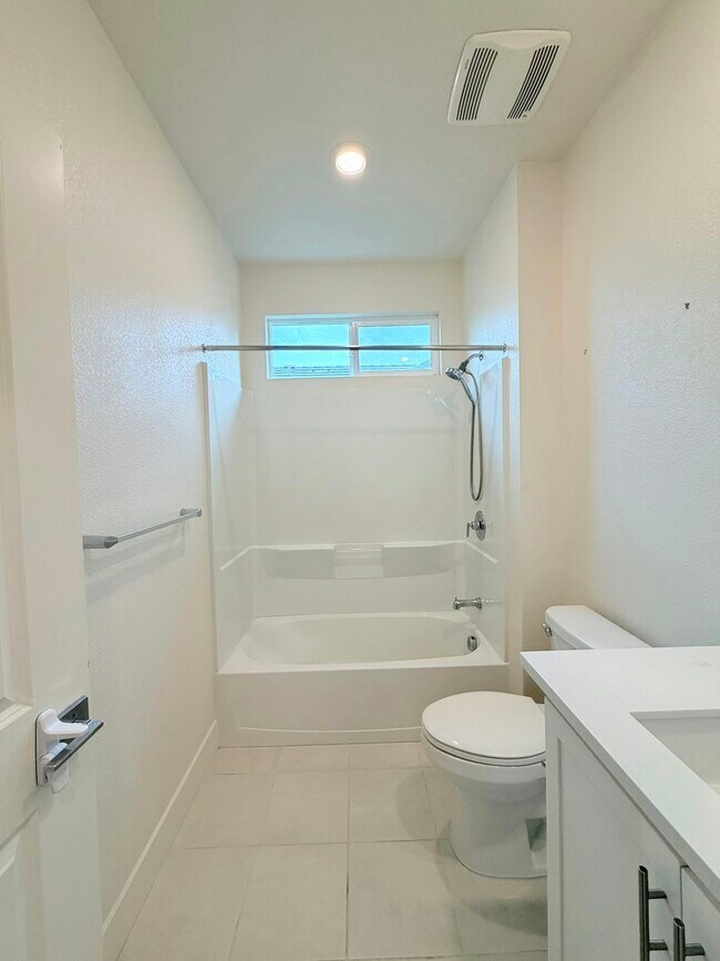 Building Photo - 5344 Trimonti Cir