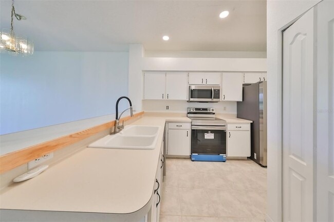 Building Photo - 633 Tremont Greens Ln