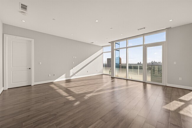 Building Photo - 4521 San Felipe St