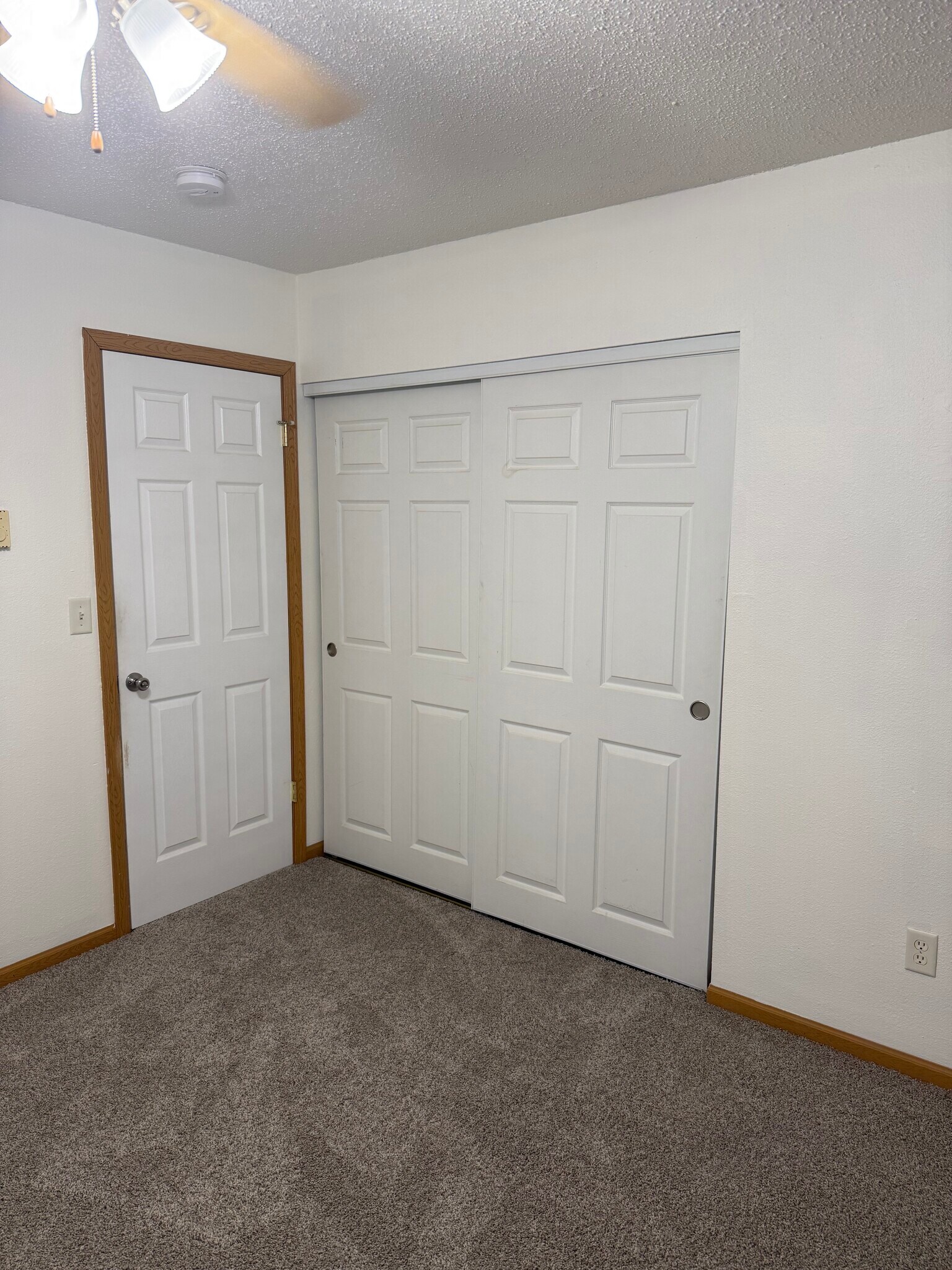 Building Photo - 728 31st St N