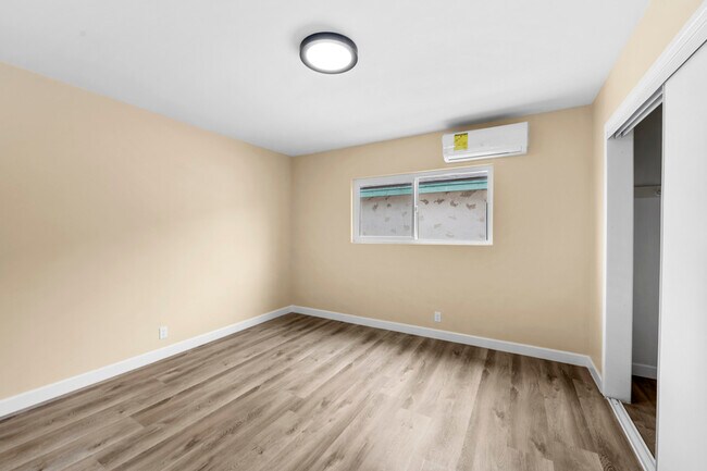 Building Photo - 4317 W 120th St