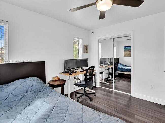 Building Photo - 1459 Rodman St