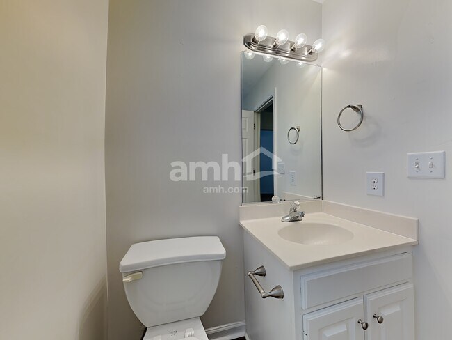 Building Photo - 3596 Bent Trace Dr