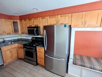 Building Photo - Spacious 3BR Home in Overbrook Park – Front Yard, Modern Kitchen, Washer and Dryer & Basement