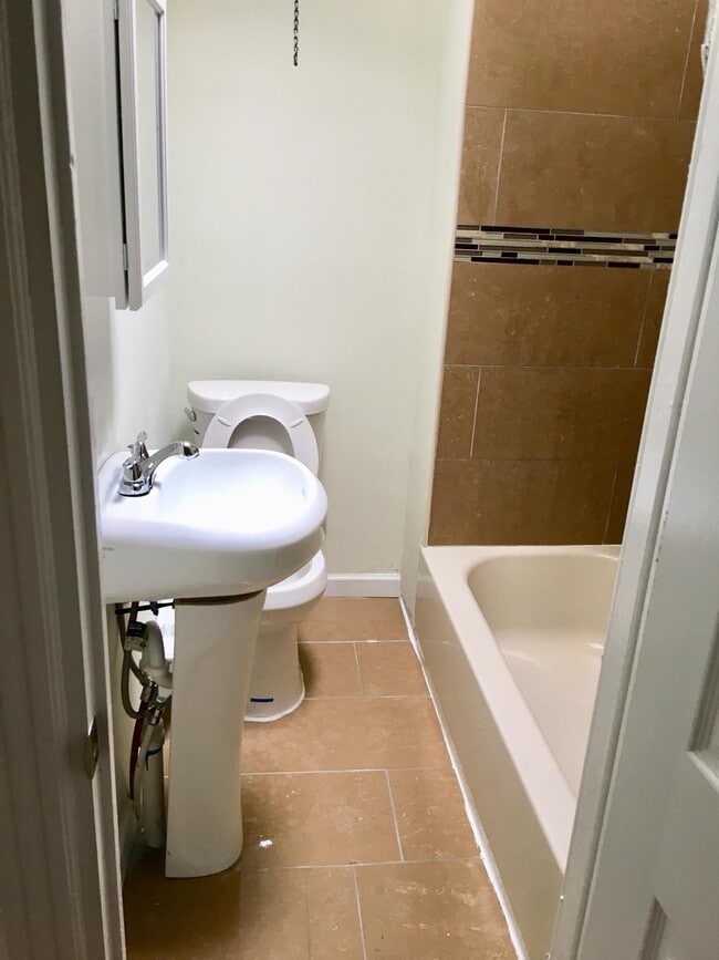 Building Photo - 6218 Wheeler St