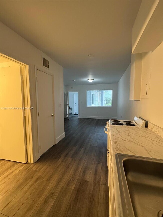Building Photo - 680 NE 88th Terrace