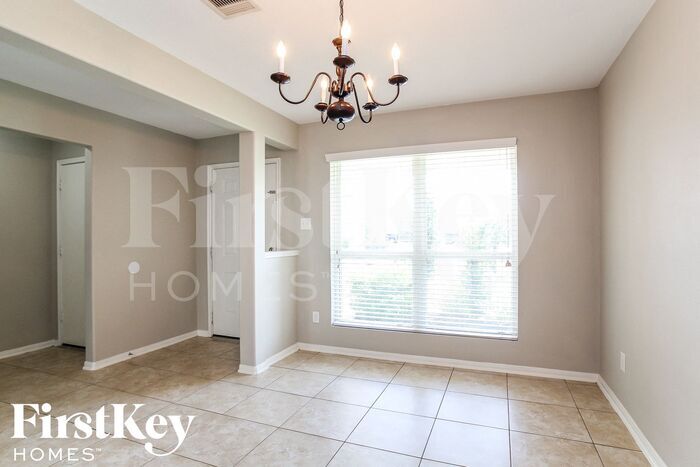 Building Photo - 9885 Hyacinth Way