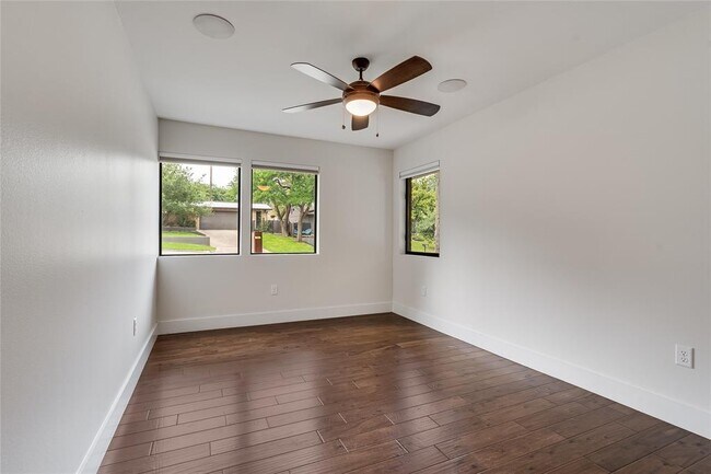 Building Photo - 2502 Spring Creek Dr