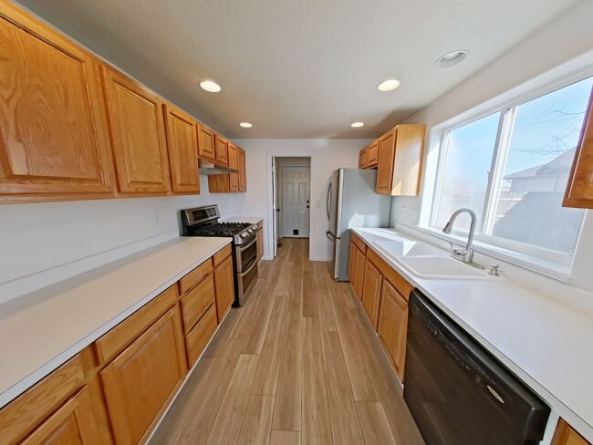 Building Photo - 4 bedroom on a large corner lot