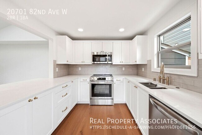 Building Photo - 20701 82nd Ave W