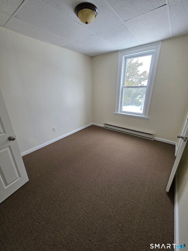 Building Photo - 80 Water St