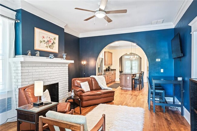 Building Photo - 363 5th St NE