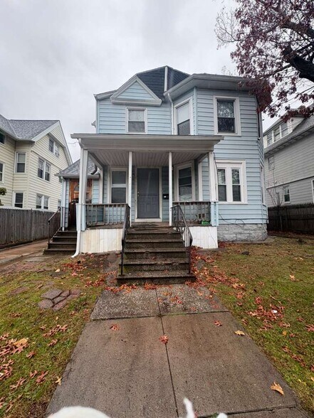 Building Photo - 457 Edgewood Ave