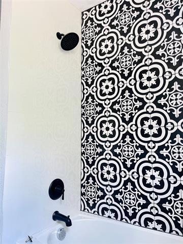 Building Photo - 2210 Langford St