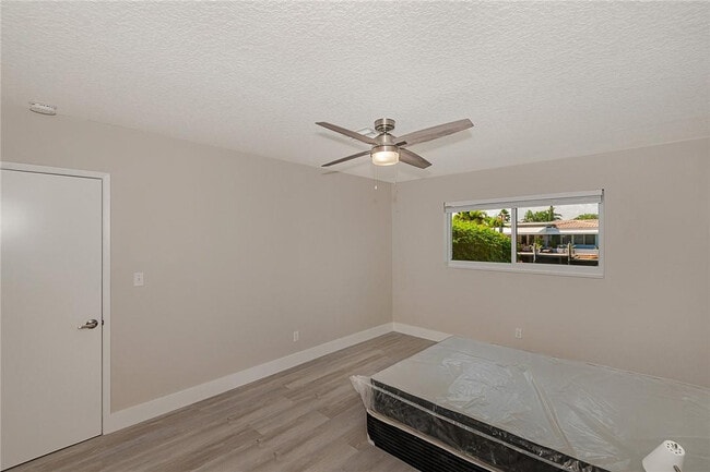 Building Photo - 2217 NE 20th Ave