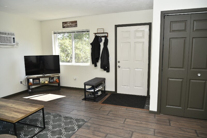 Building Photo - 3360 Patti Dr