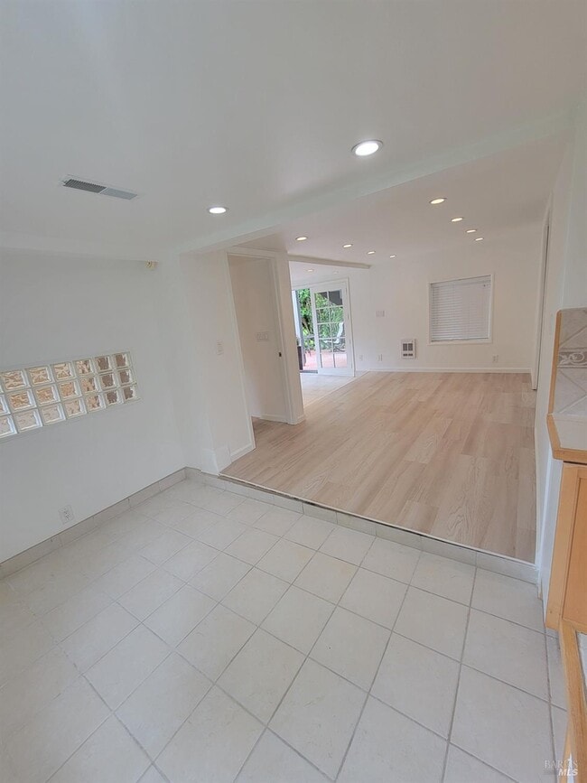 Building Photo - 346 Corte Madera Ave