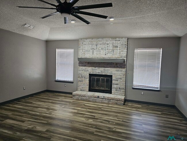 Building Photo - 3705 Ben Crenshaw Cir