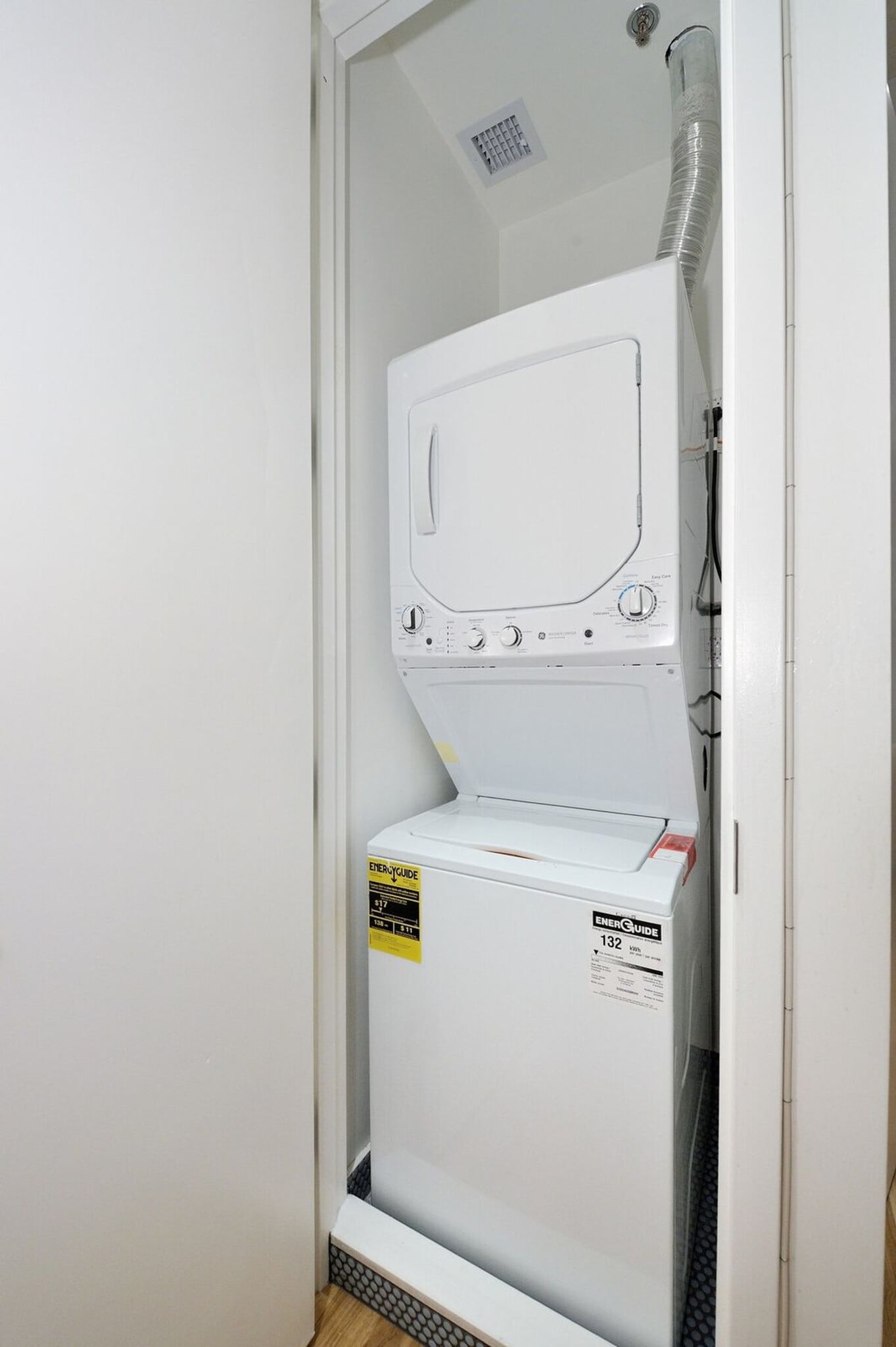 Building Photo - 353 W 48th St