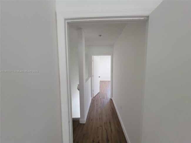 Building Photo - 6965 NW 173rd Dr
