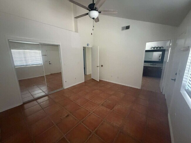 Building Photo - Beautiful 3 Bed / 2 Bath Home with Backyard Oasis & Pool!
