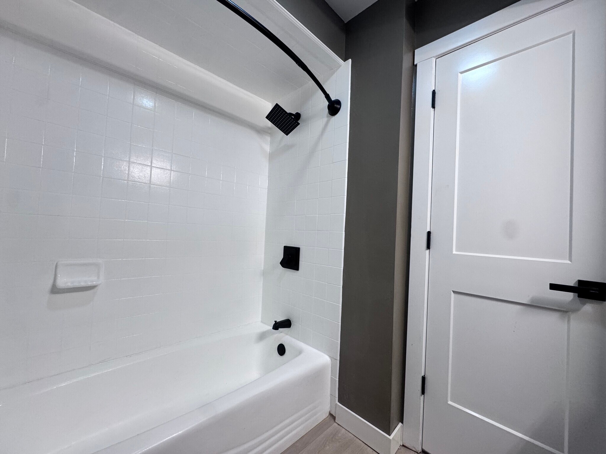 Building Photo - 2123 Central Ave