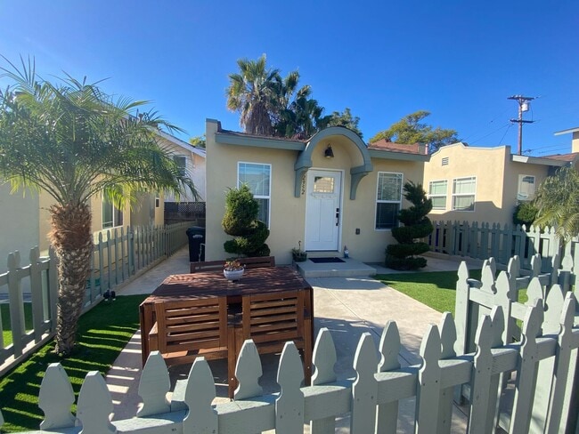 Building Photo - 1BD/1BA Cottage Home at B Street Bungalows – Modern Luxury Meets Mission Style Charm!