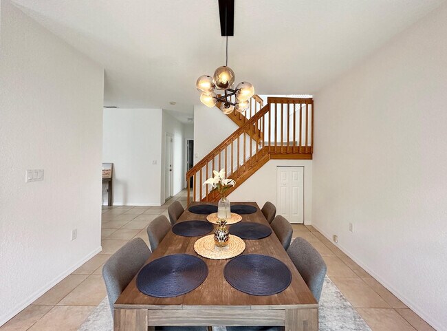 Building Photo - 639 NW 130th Way