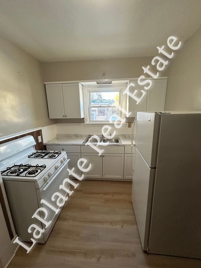 Building Photo - 1738 Milburn Ave