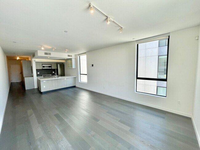 Building Photo - 2BR/2BA Inner Mission Boutique Condo w/Parking, Storage, Laundry – PROGRESSIVE