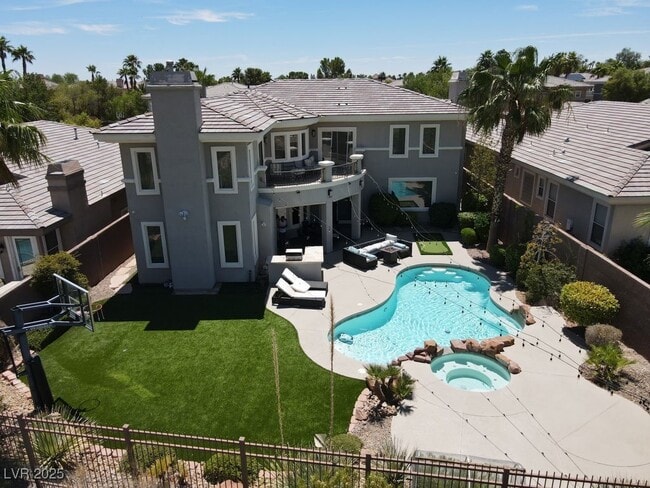 Building Photo - 729 Pinnacle Heights Ln