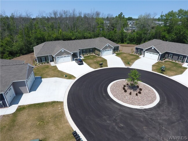 Building Photo - 2675 Grand Island Blvd