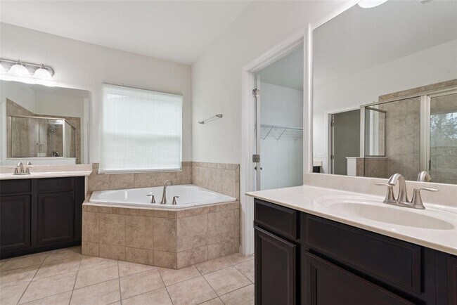 Building Photo - 660 Fanning Dr