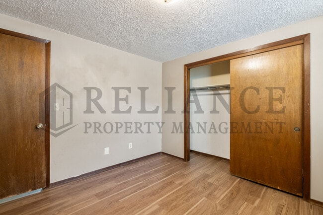 Building Photo - 2203 S Lori Ln