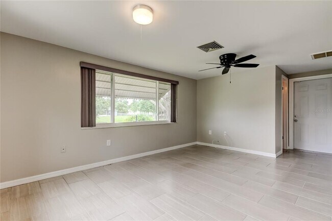 Building Photo - 7244 Amber Dr