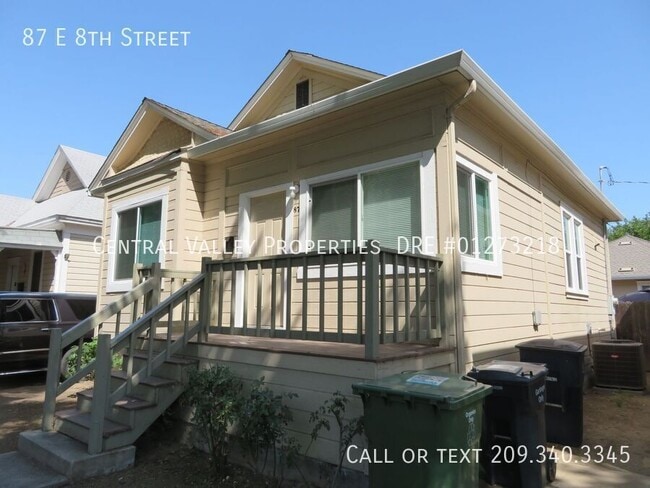 Building Photo - 87 E 8th St