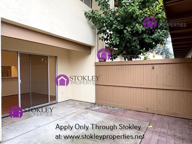 Building Photo - 1924 Pomar Way