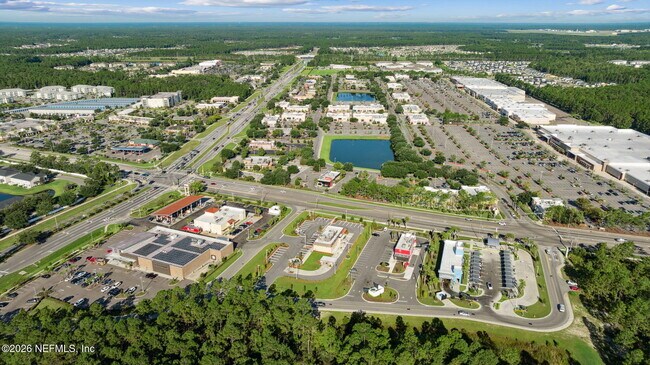 Building Photo - 7600 Pheasant Run Dr