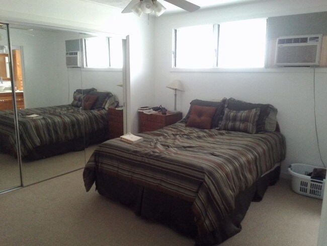 Building Photo - 547 Auwai St