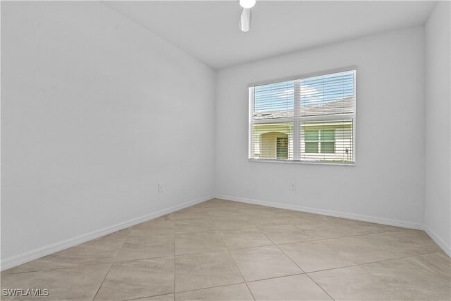Building Photo - 4348 Lemongrass Dr