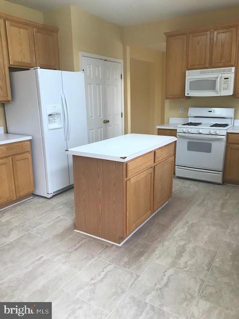 Building Photo - 2025 Germander Way