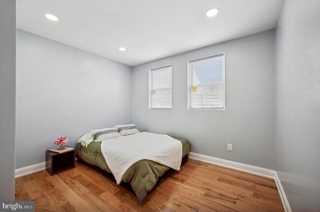 Building Photo - 1317 S 19th St