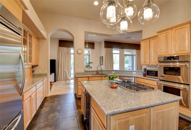 Building Photo - 304 Mesa Rim Ct