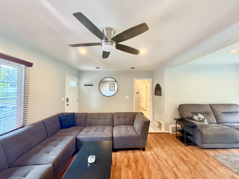 Building Photo - 1 Gibbs Cir