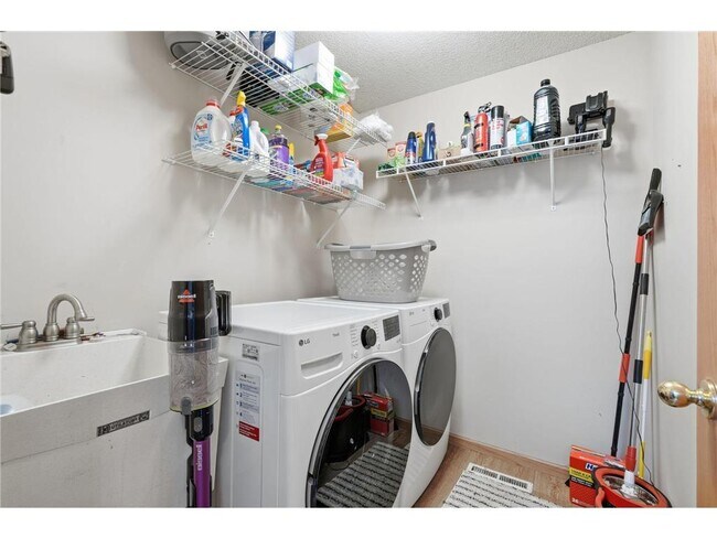 Building Photo - 3909 93rd Ave N