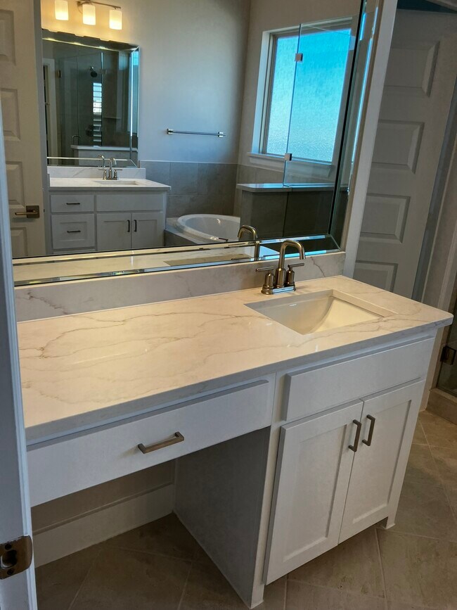 Building Photo - 1225 Marc Pl