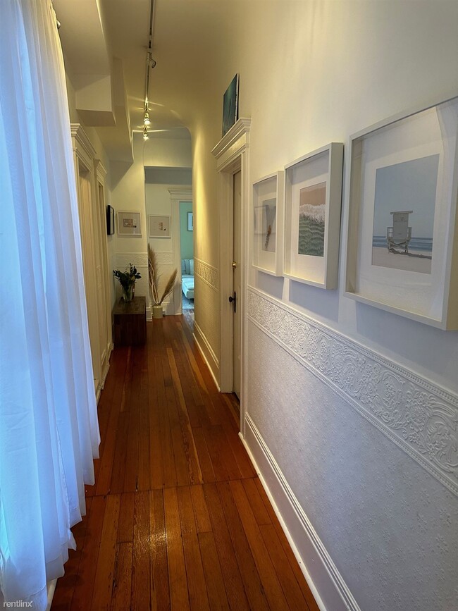 Building Photo - Room for Rent, 2 bath Condo - 59 Octavia S...