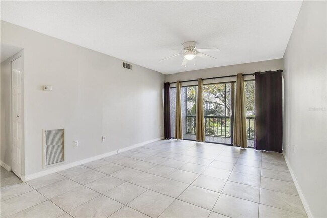 Building Photo - 3244 S Semoran Blvd