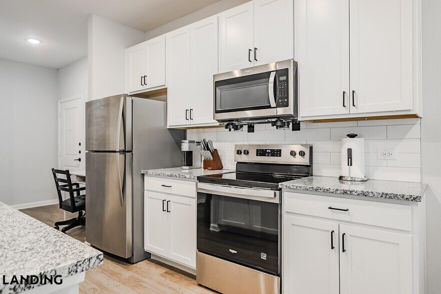 Building Photo - 1650 Harris Hill Rd