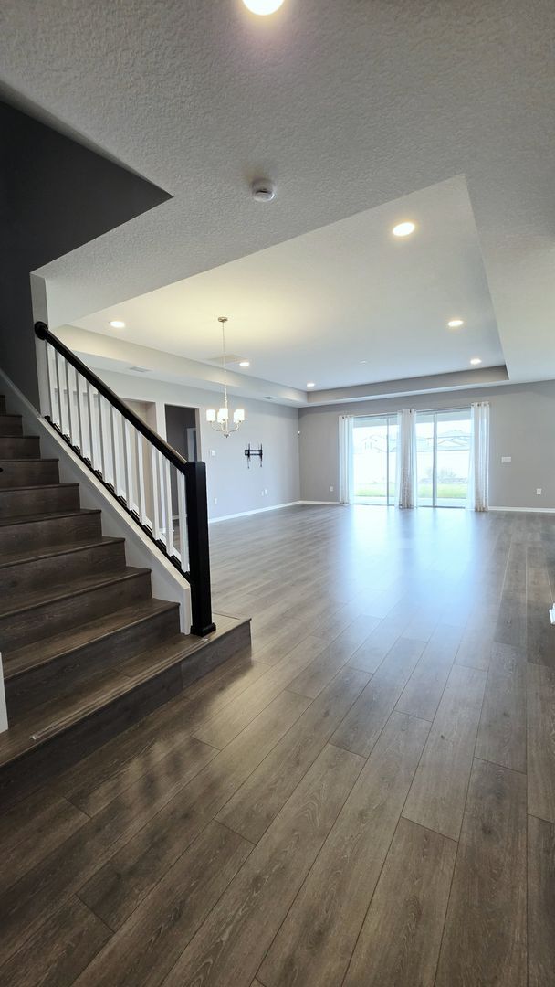 Building Photo - Executive 4BR / 3.5BA Home | Loft • Office...